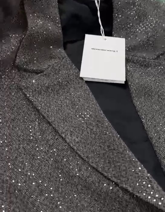 Пиджак женский шикарный