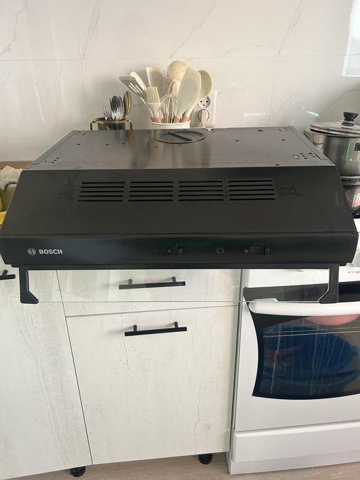 Вытяжка в отличном состояний