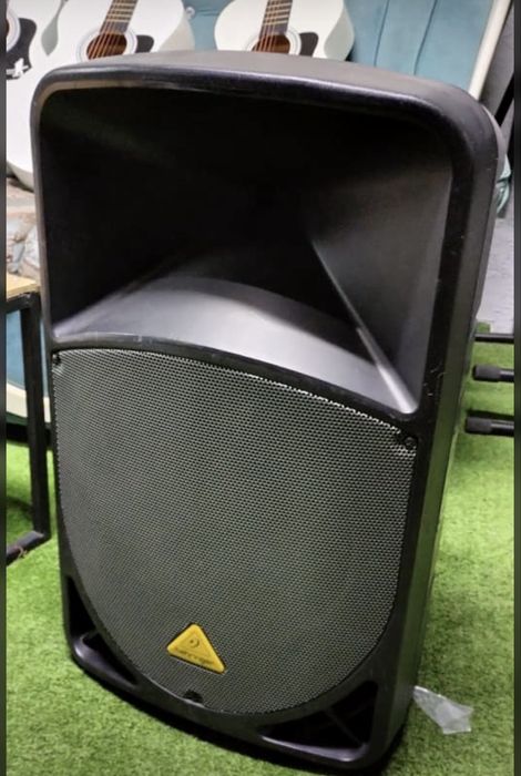 Колонка монитор Behringer