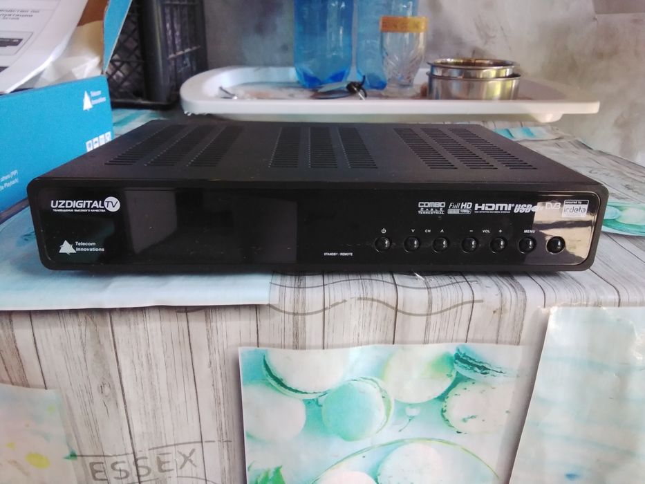 Продаётся тюнер ! Uzdigital TV !
