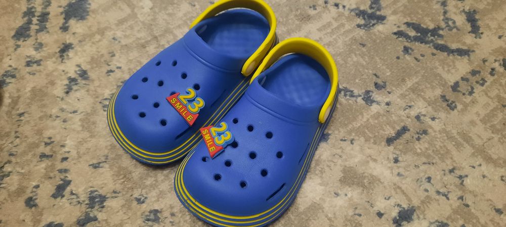 Кроксы, шлепки р.27