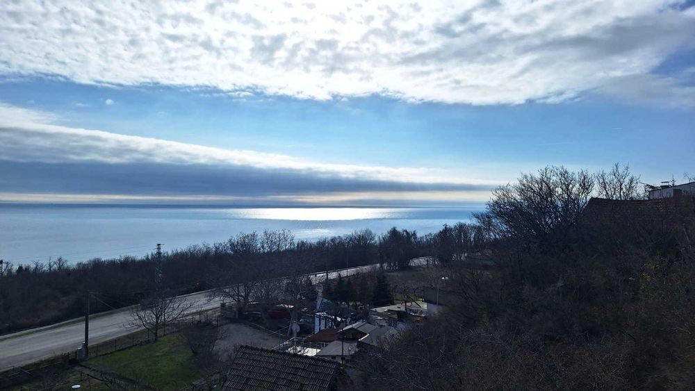 Триетажна вила в Балчик