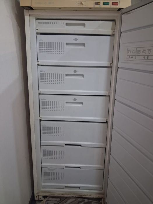 Продам морозильную камеру.