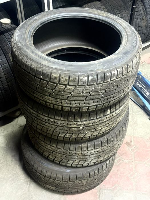 Yokohama 245/45/18 комплект