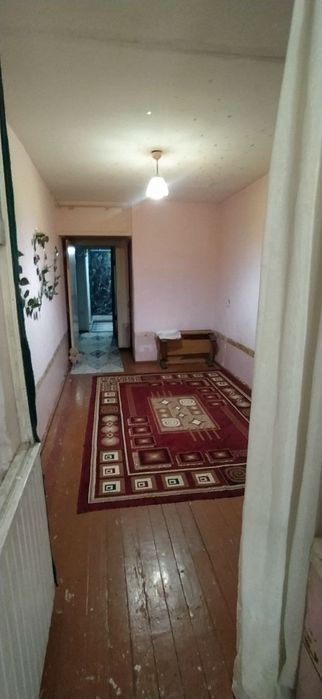 1 xonali uy sotiladi