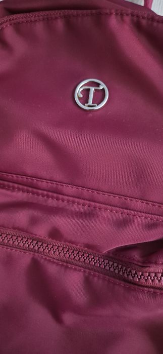 Geanta vișinie din fâș