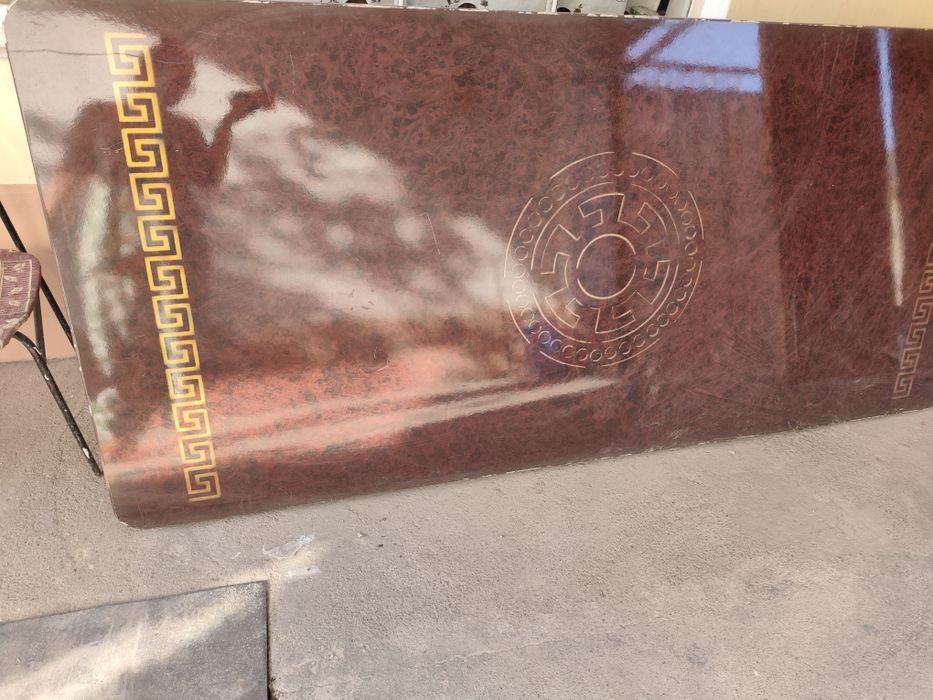 Stol stul sotiladi b/u narxi 900 000