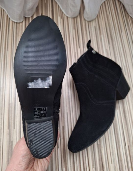 Botine piele Esprit mărime 37.