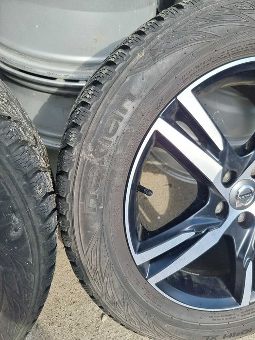 Doua anvelope Nokian Tyres WR Suv3 235 55 R18 Dot0518 ci339
