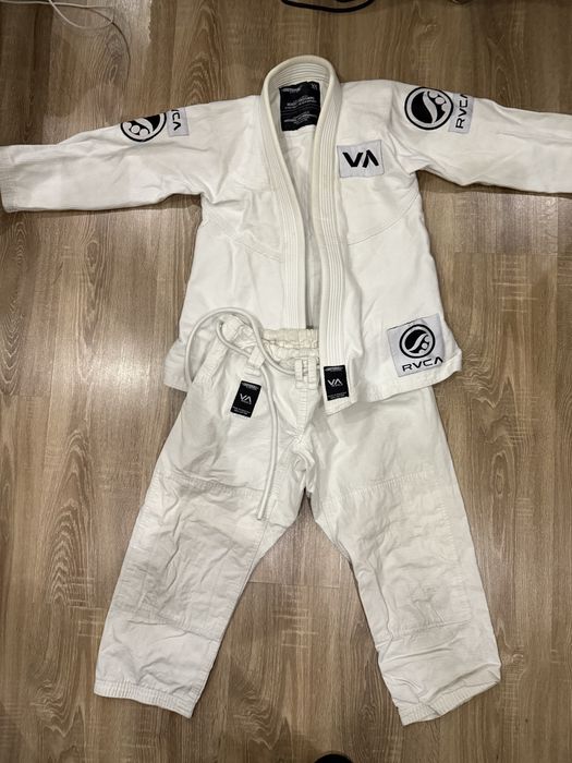 Продам кимоно для бразильского джиу-джитсу