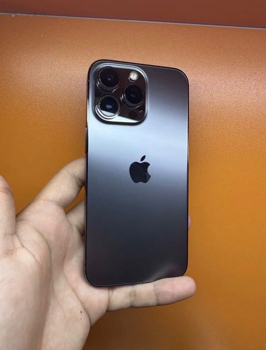 Iphone 13 pro ochilmagan radnoy