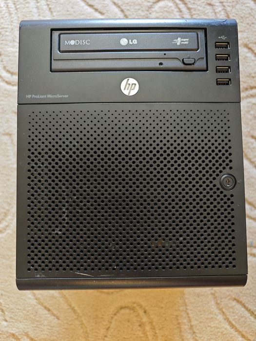 HP ProLiant MicroServer G7