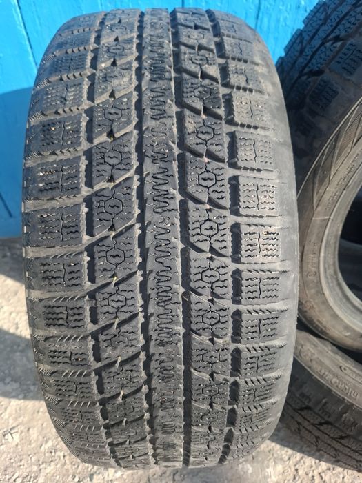Продам зимние б/у шины