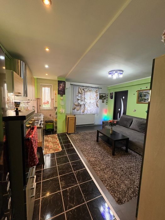 Vand apartament in Zavoi bloc 20