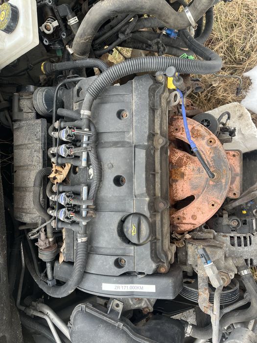 Двигател Peugeot Partner 1.6i