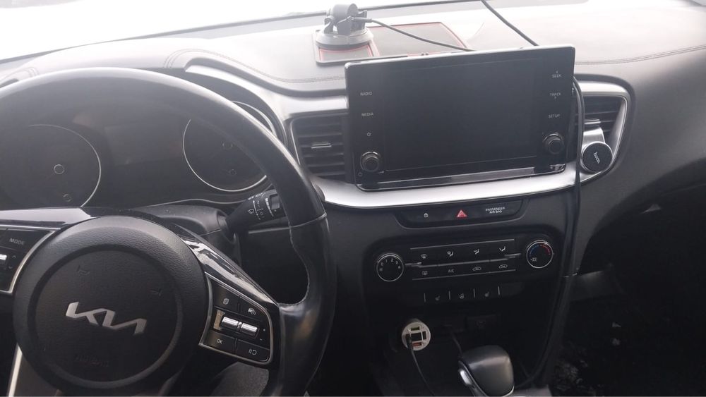 Киа сид (универсал) 18 тыс на 3 г.