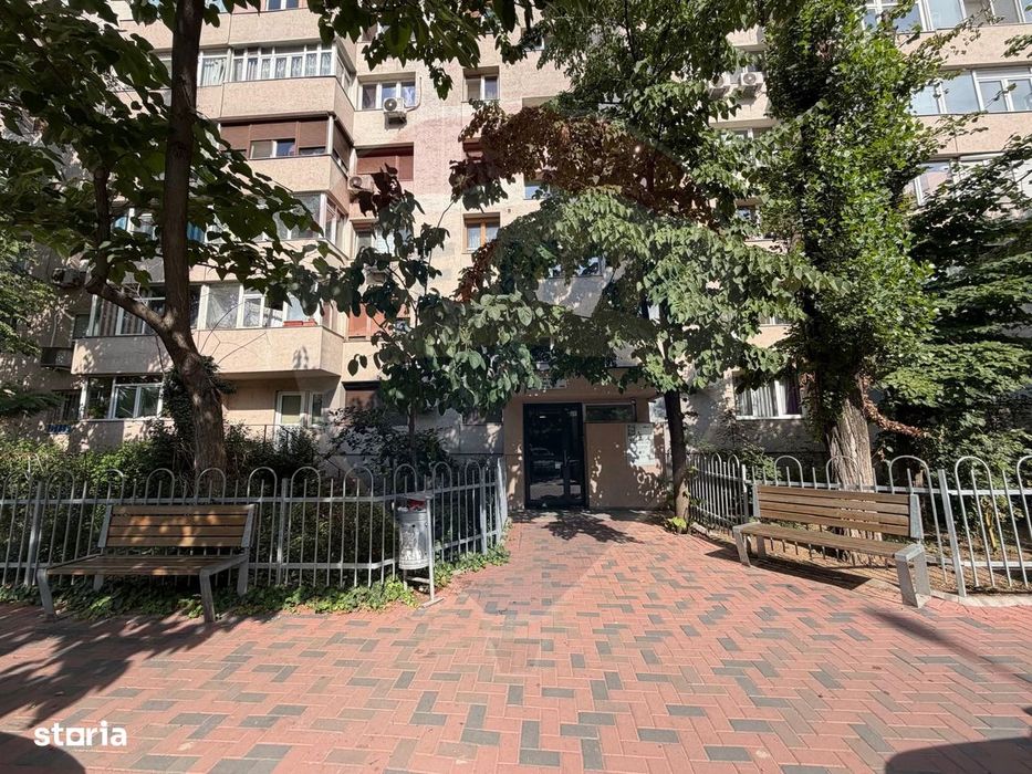 De vanzare Apartament 2 cam zona Titan - Auchan
