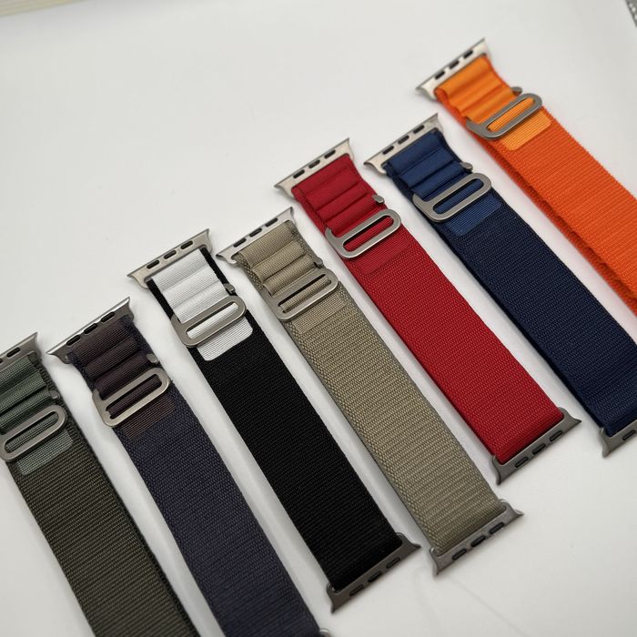 Текстилни каишки с титаниева кука за Apple Watch ULTRA/SE/11/10/9/8/7