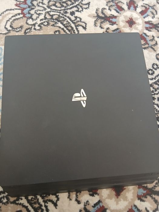 Plsh 4 pro 1 tb 2 josik