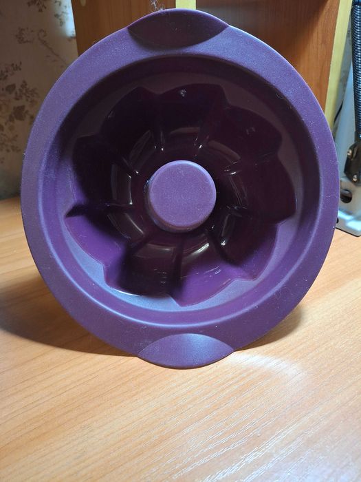 Tupperware.  Силиконовая форма для выпечки.