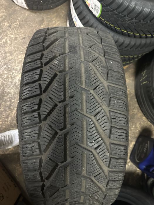 Vand anvelope Tigar Winter 245/40r18