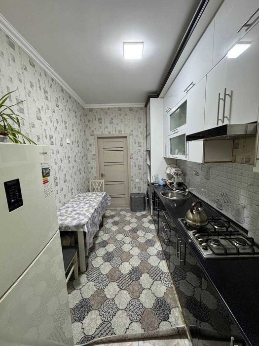 Продаю квартиру на новостройке, кирпичный рядом Кадешева рынок Иззат