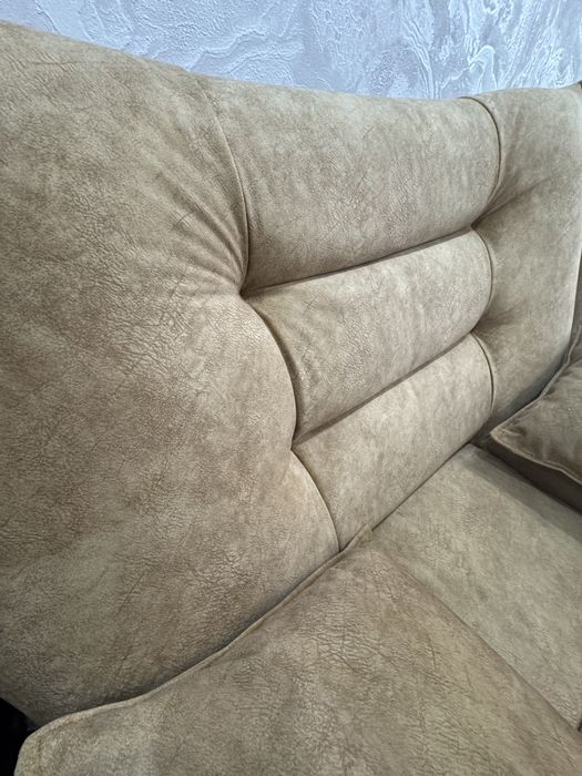 Продам диван с креслами