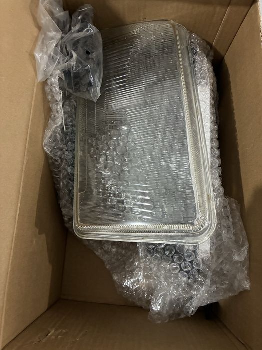 Продам фары Audi 80 B4.