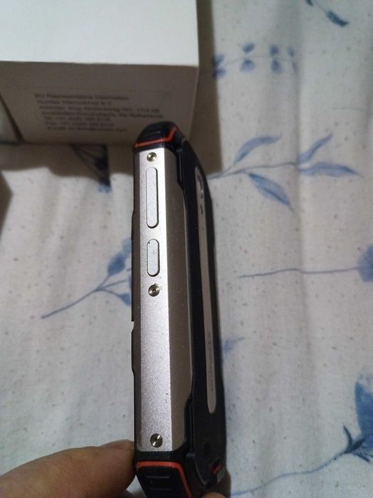 Uniherz Atom L смартфон - части и аксесоари