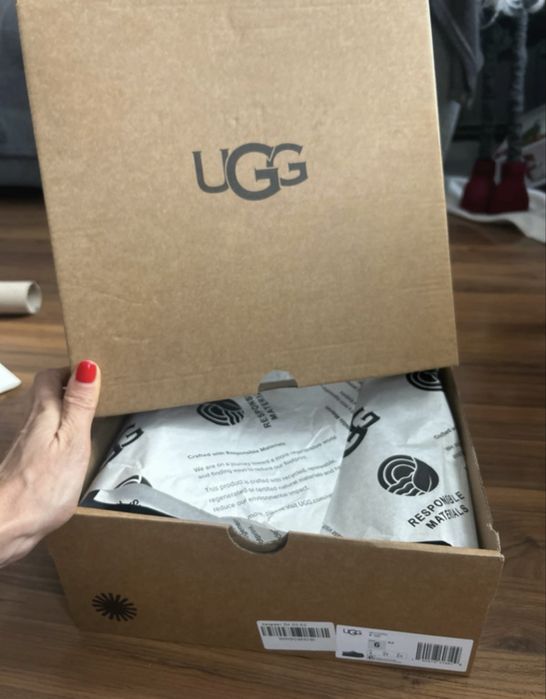 Ugg tazz 37 originali