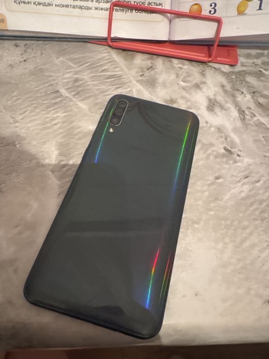 Продам Самсунг А50