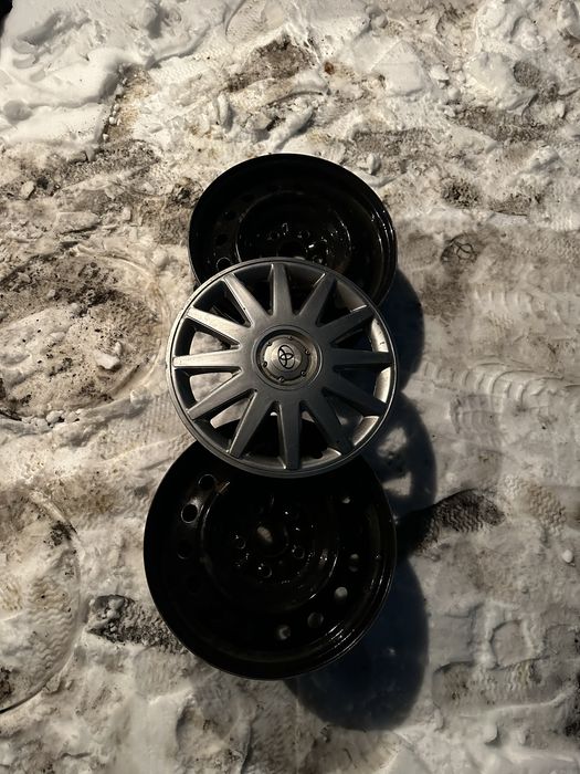 Продам диски с колпаками