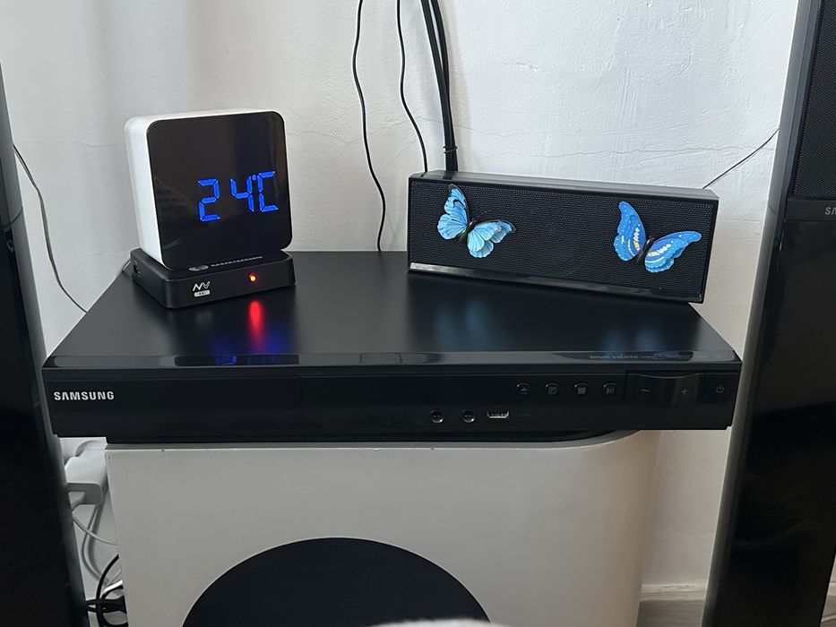 Музыкальный центр