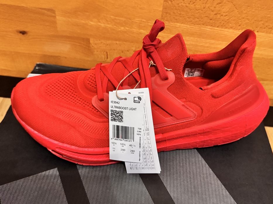 Adidas UltraBoost Light 23