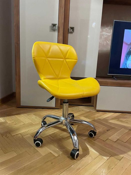 Birou cu scaun reglabil