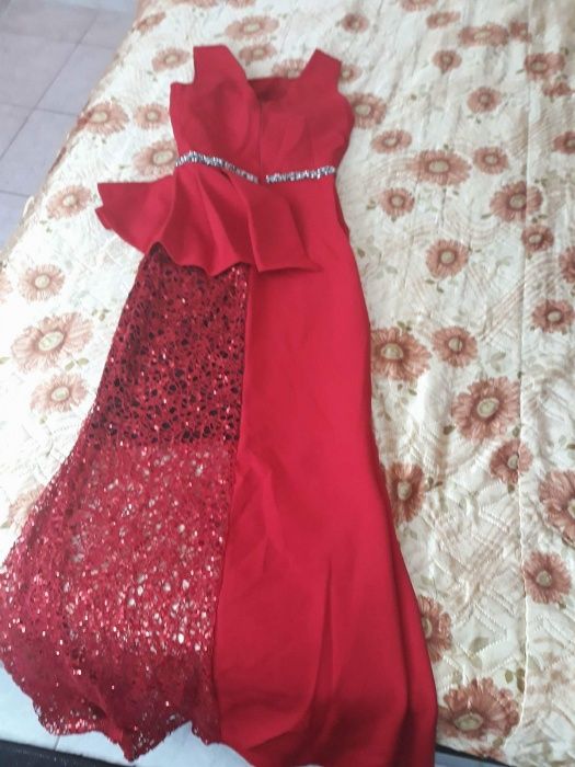 Официална рокля