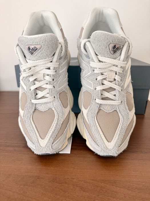 Чисто нови маратонки New Balance 9060