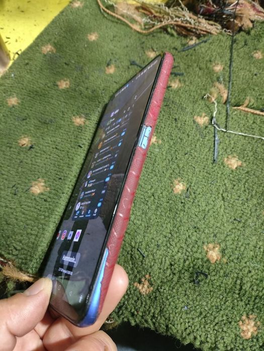 Realme 6 sotiladi holati órta 8/128