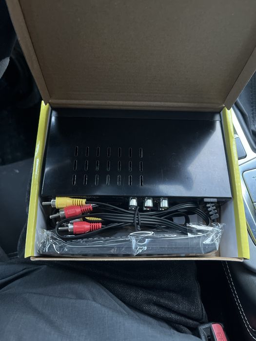 Продам тв приставку