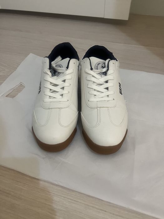 Мужские кроссовки