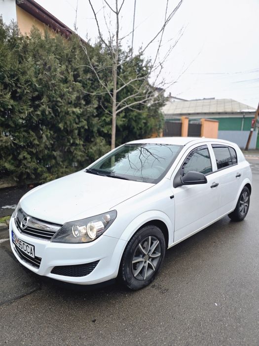 Opel Astra H 1,4 benzină 2009 -investiții recente, stare foarte bună