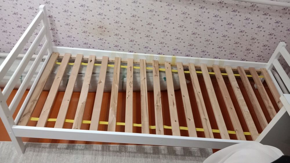 Кровать из массива берёзы