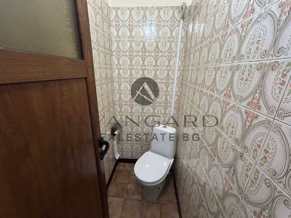 Продава се Тристаен апартамент в Пловдив, Център - 80 кв.м за 2933 €/кв.м - Снимка #9