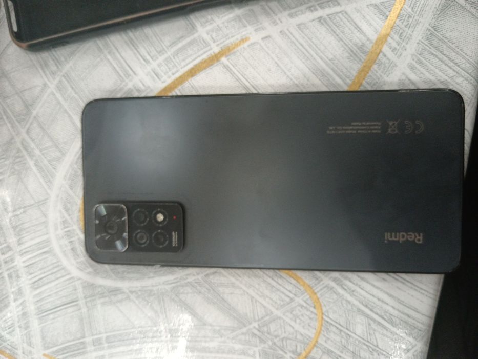 Редми note 11 Pro продаётся срочно менять только дисплей
