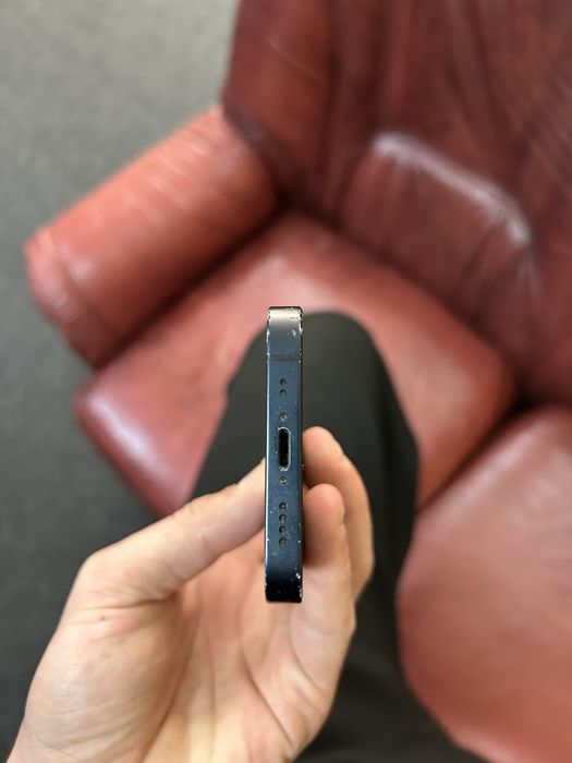 Продам Iphone 13 mini