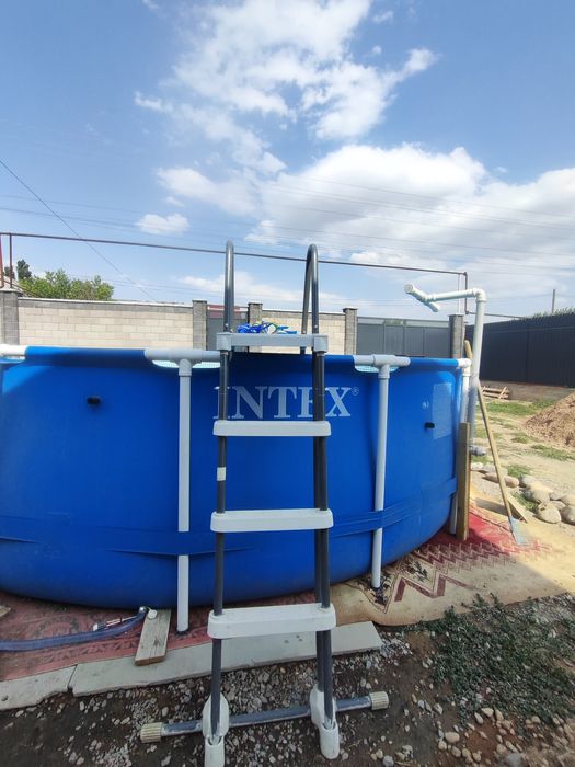 Продается бассейн интекс 4,57х1,22