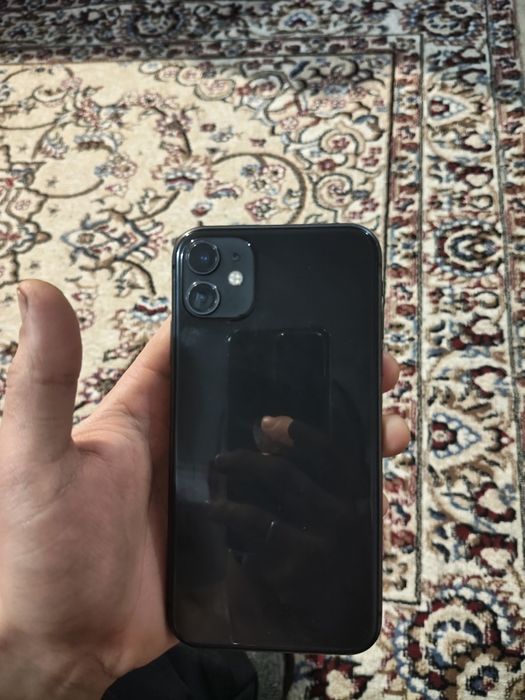 Продам Iphone 11