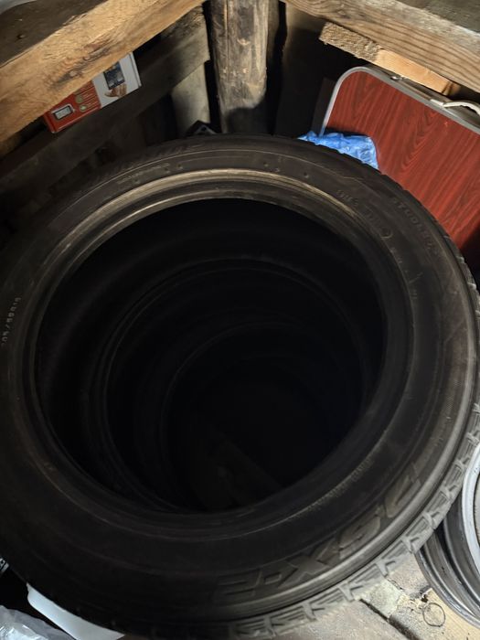 Продам резину на 16 астана