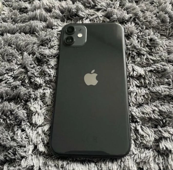 (IPHONE 11 black)