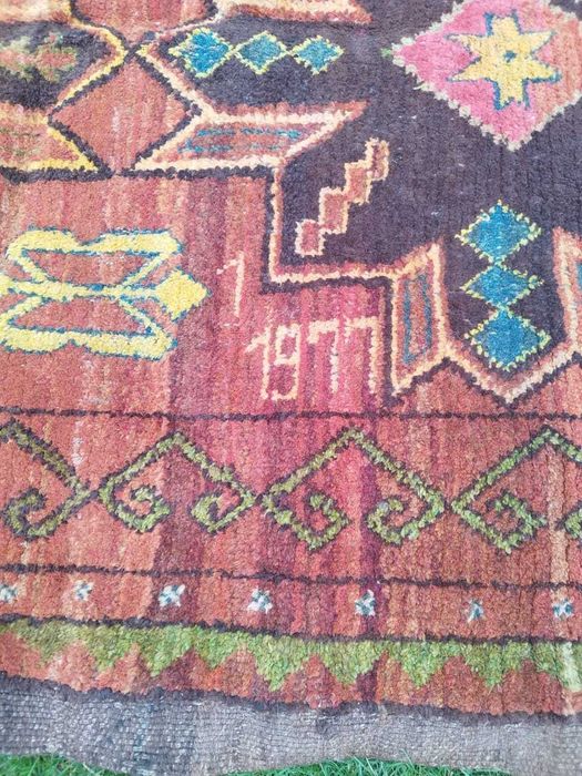 Старинный шерстяной ковёр